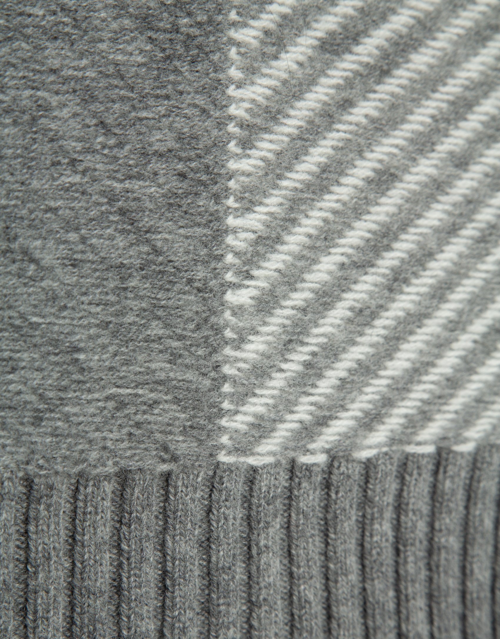 Jersey fantasía gris melange y crudo - Hombre | Roberto Verino