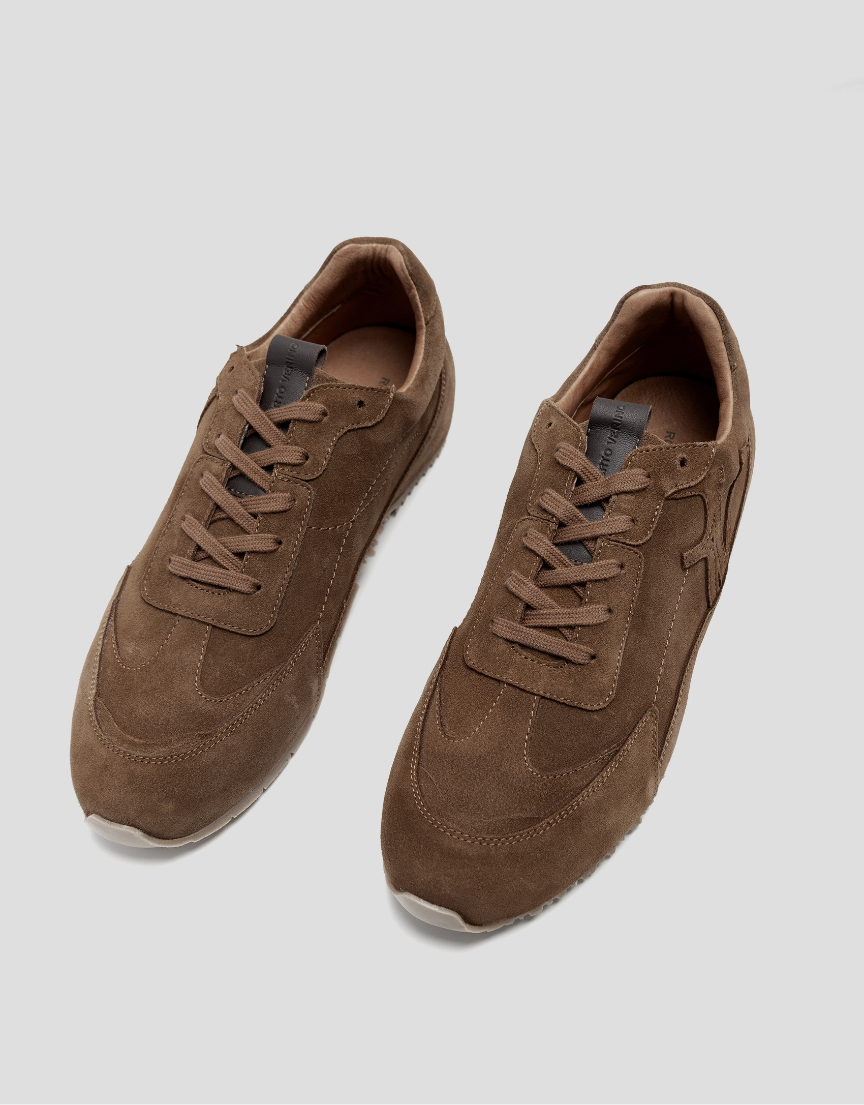 Brown suede trainers - Gifts - AW2025 | Roberto Verino