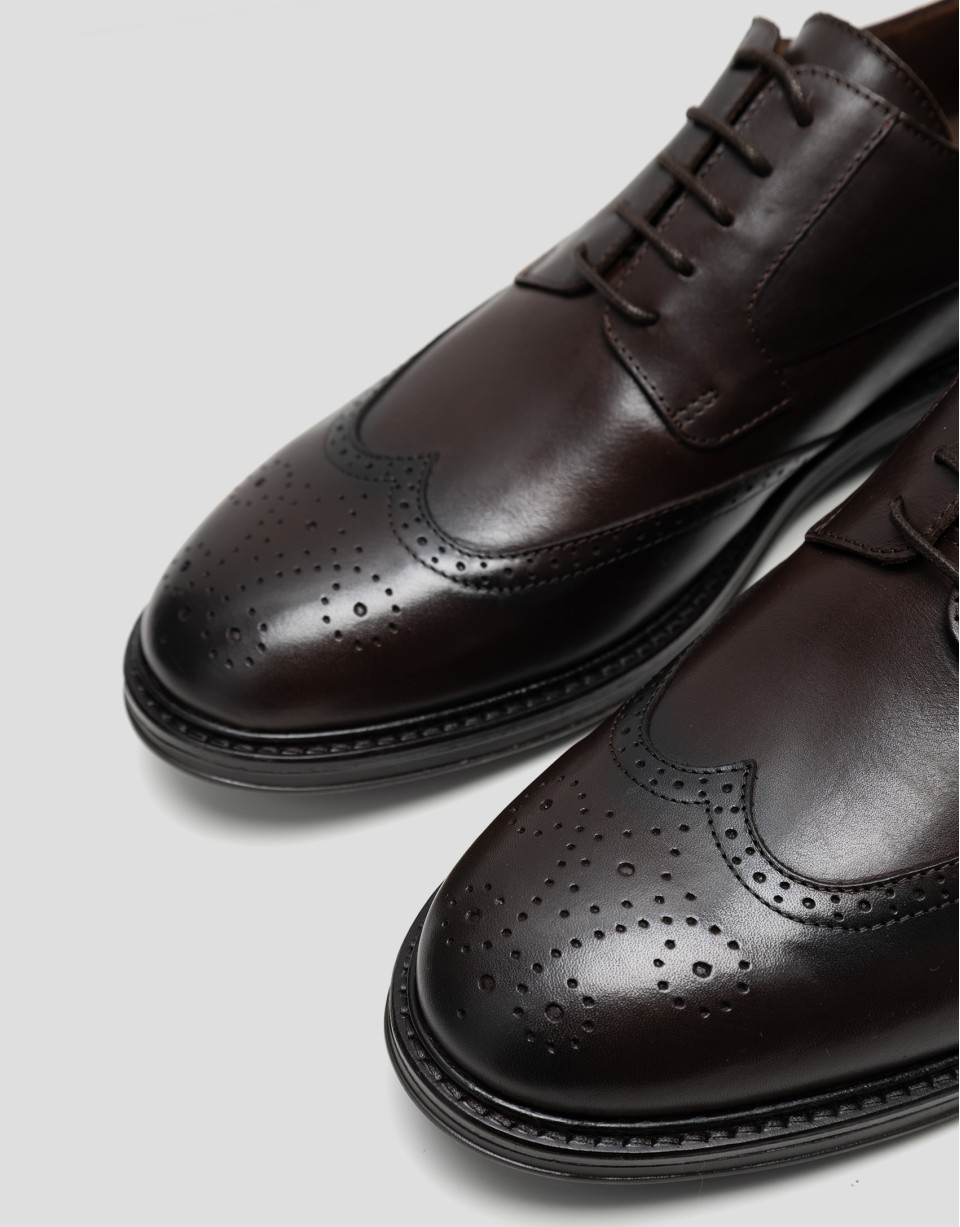 Brown leather blucher-style brogue shoes | Roberto Verino