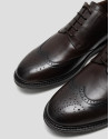 Zapato en piel marrón estilo blucher picados | Roberto Verino