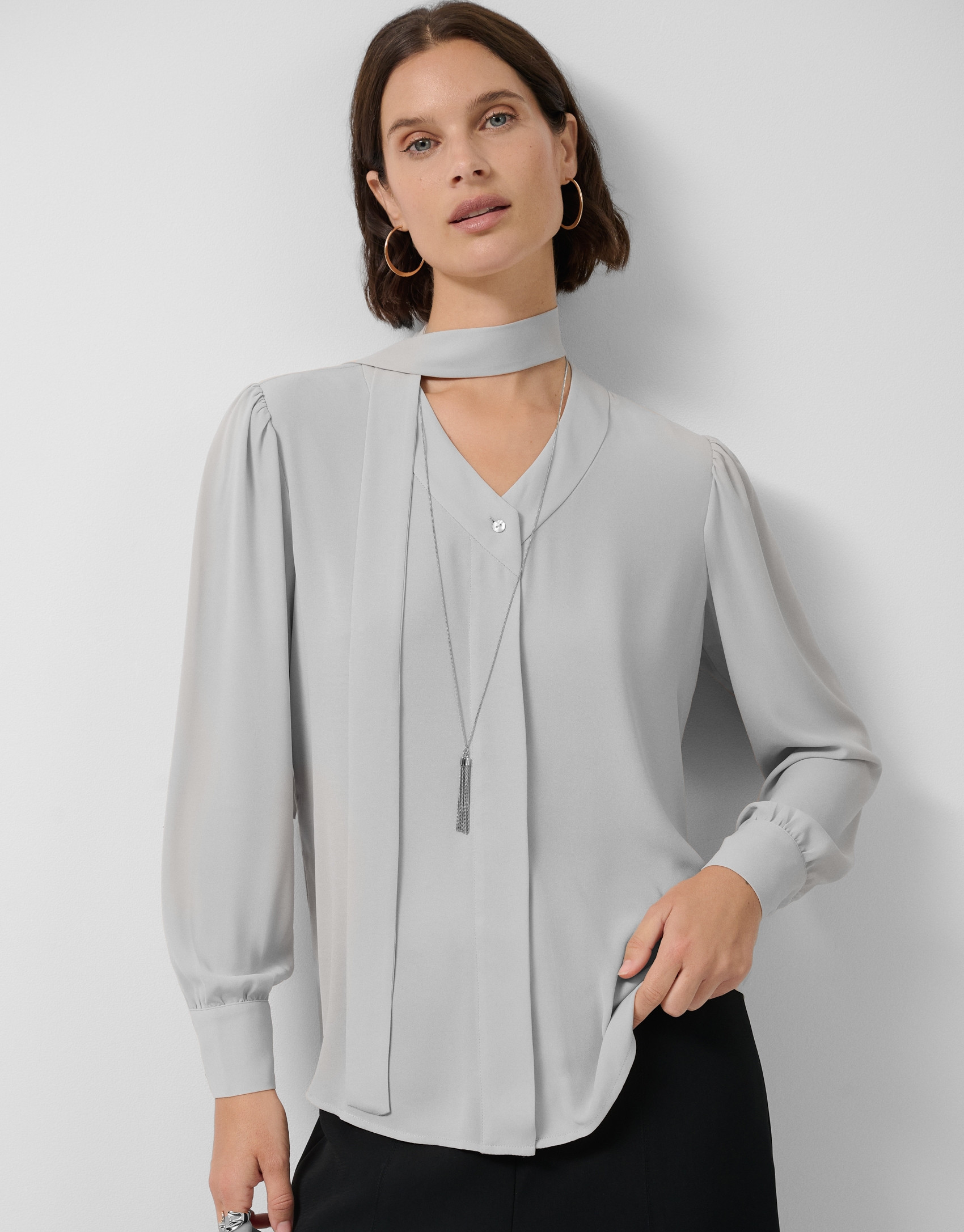 Blusa oversize cuello lazada gris - Mujer | Roberto Verino
