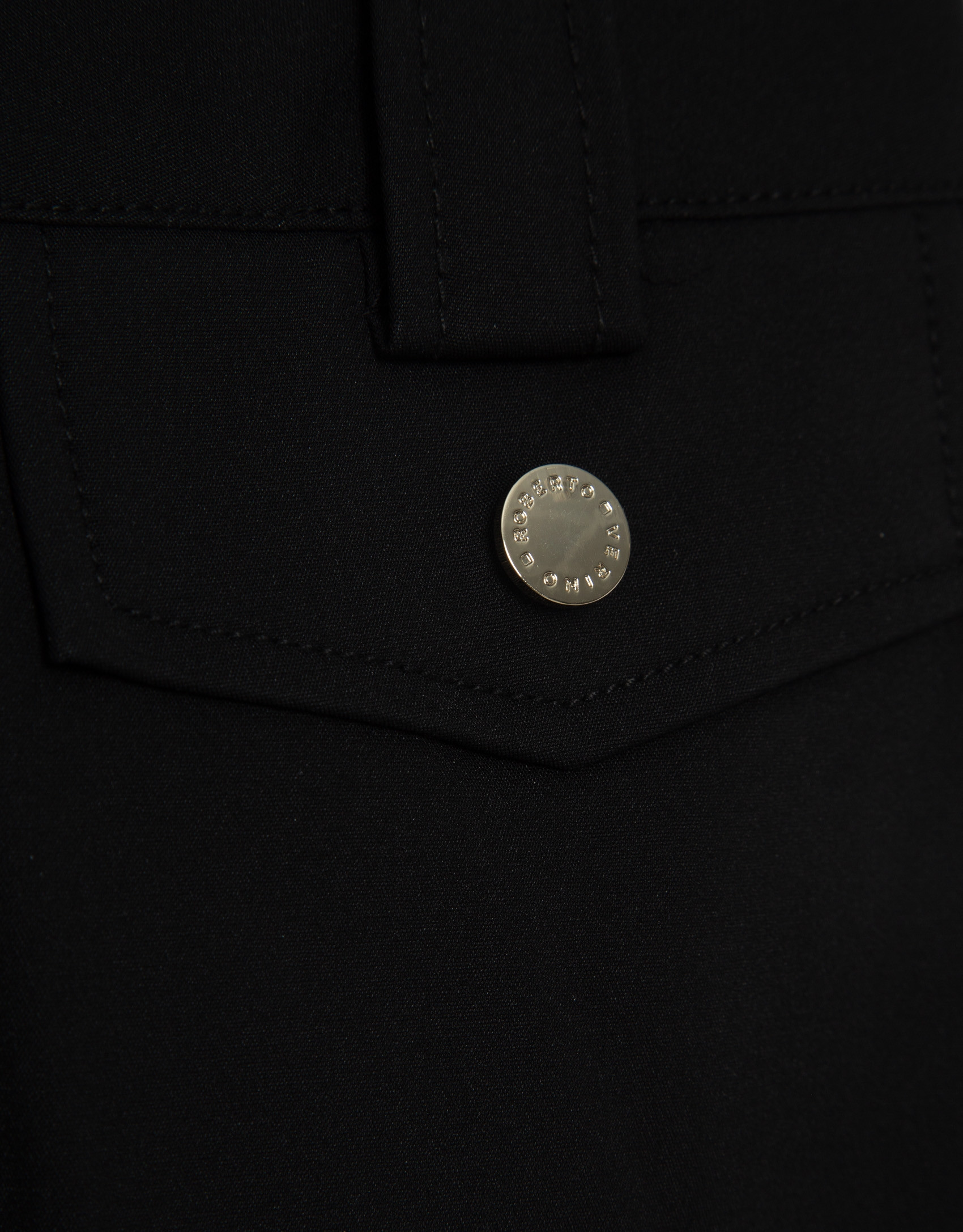 Trousers with technical fabric black tabs | Roberto Verino