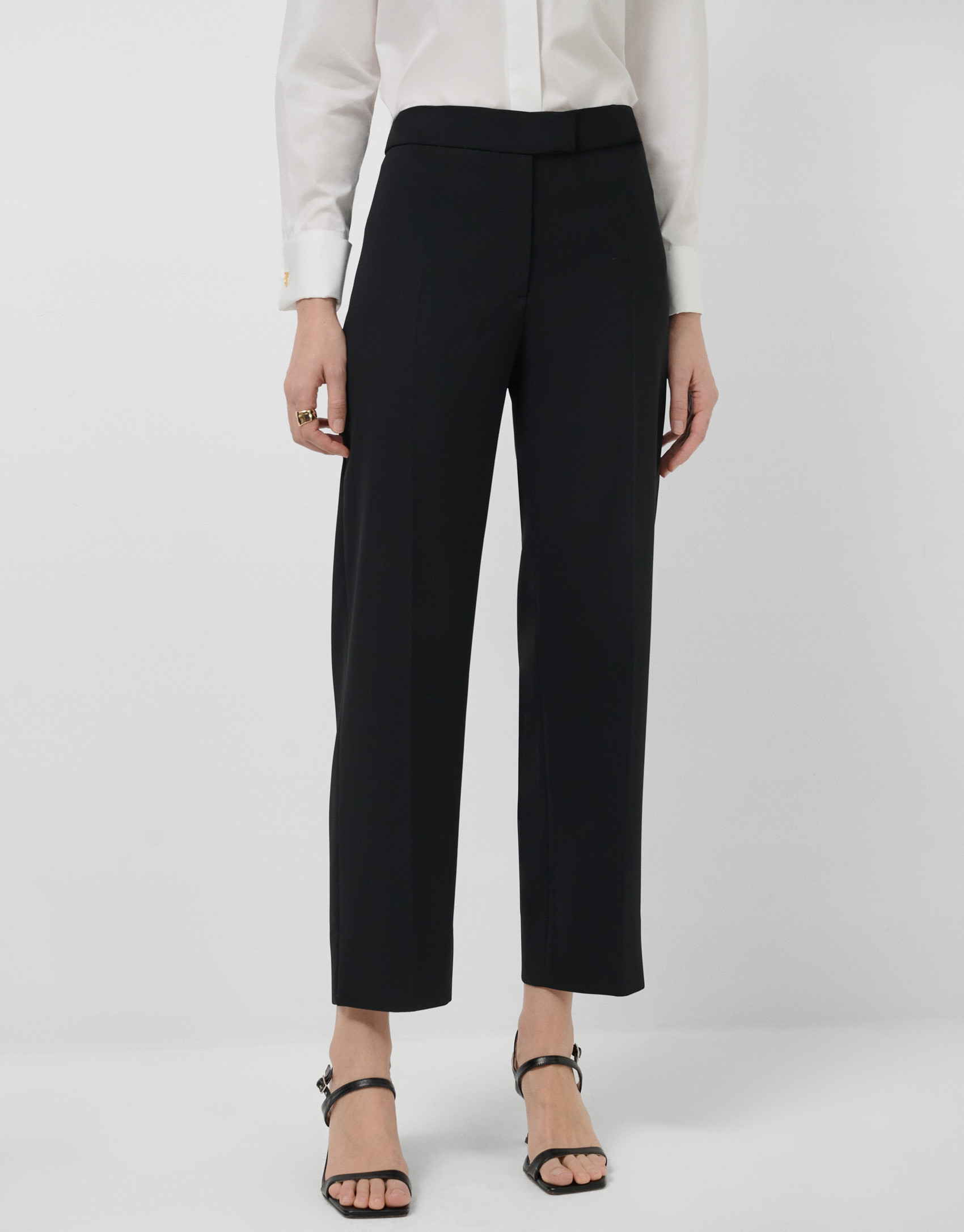 Black crepe straight-leg trousers with slit | Roberto Verino
