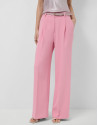 Pantalón recto con pinzas crepé rosa - Mujer | Roberto Verino