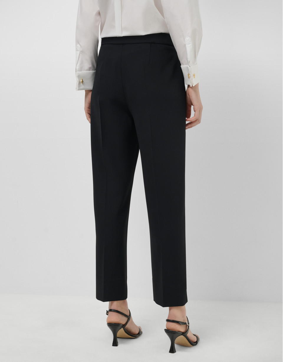 Pantalón recto con abertura crepe negro - Mujer | Roberto Verino