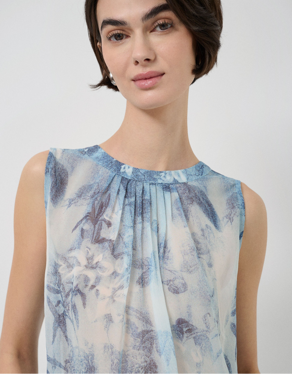Lightweight blue-toned gathered top - Woman | Roberto Verino