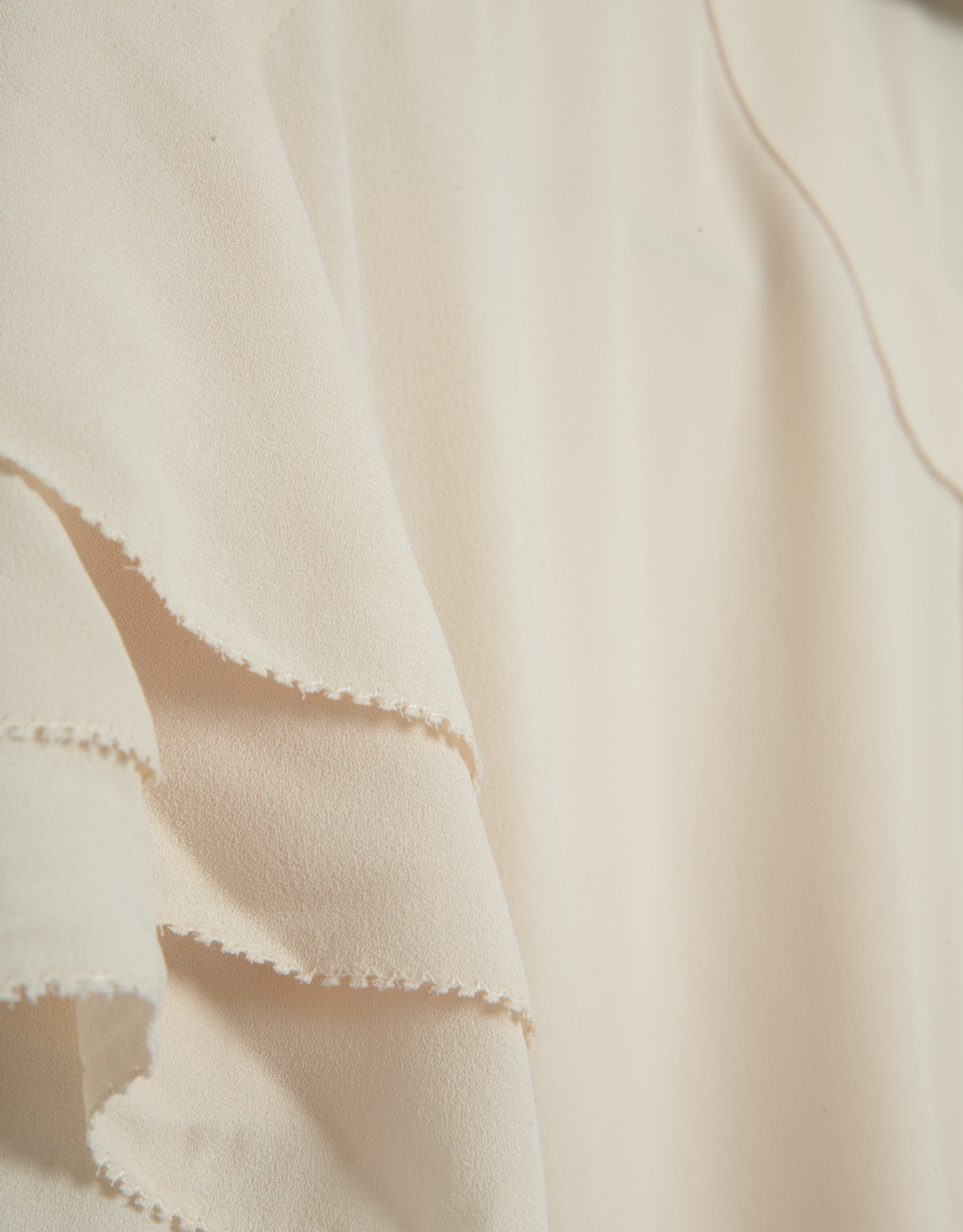 Short-sleeved blouse with camel ruffles - Woman | Roberto Verino