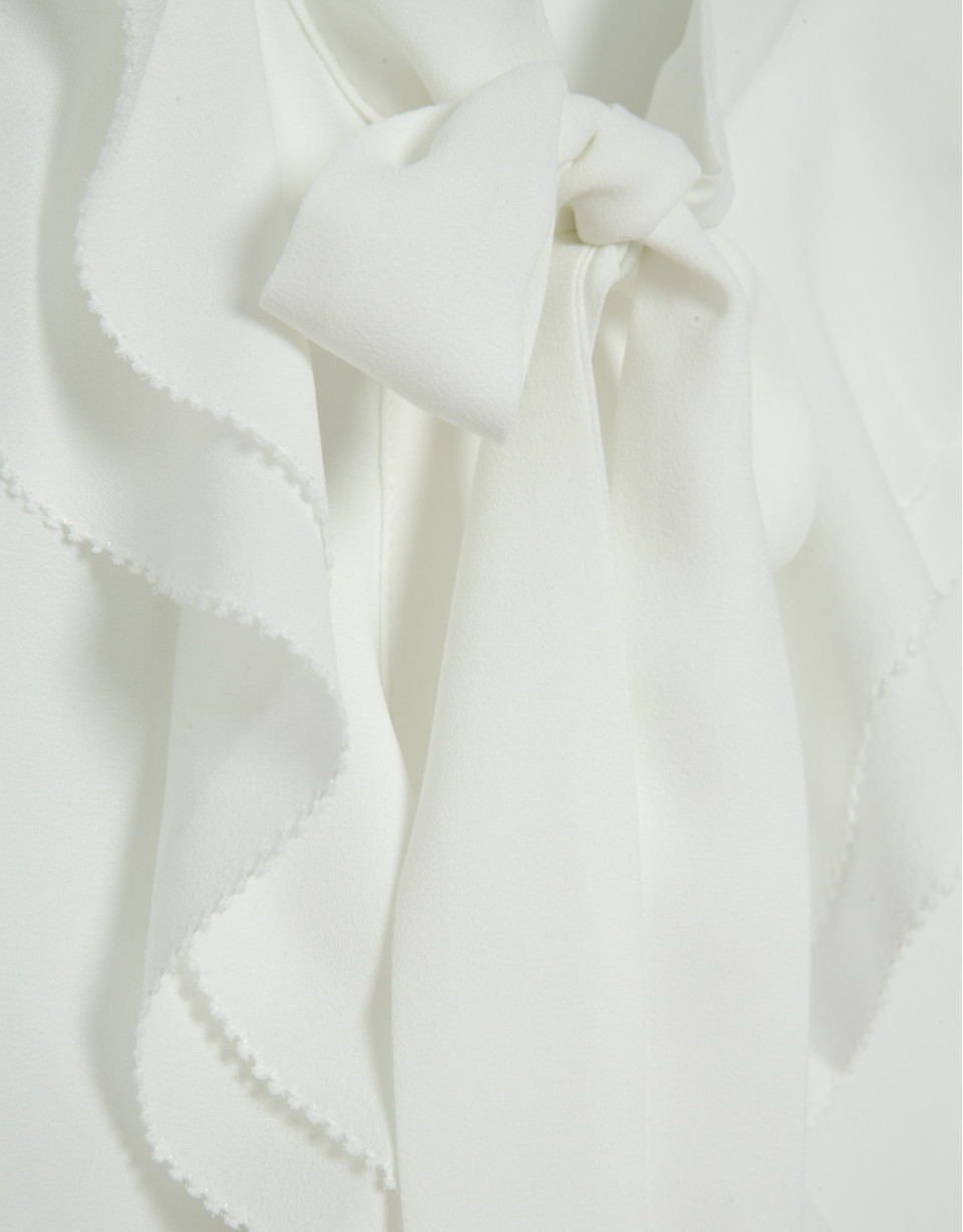 Ecru chiffon blouse with ruffles on the front | Roberto Verino