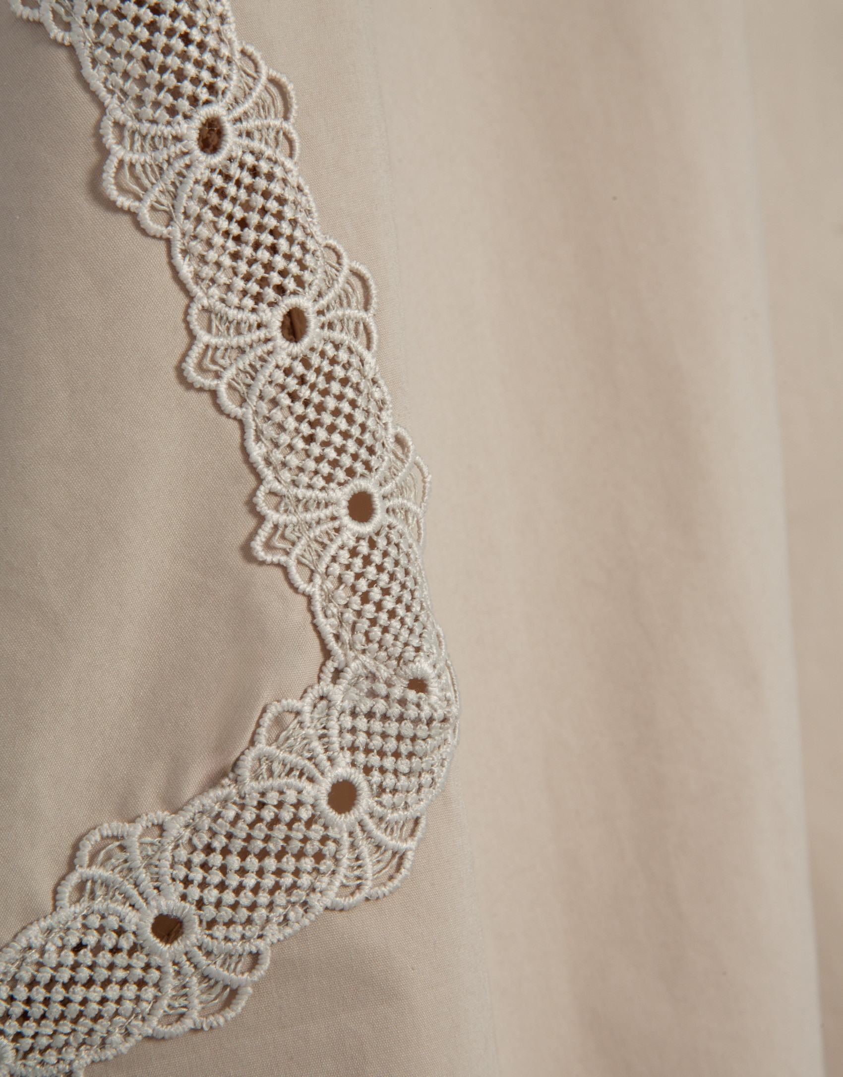 Oversized camel shirt with lace trim - Woman | Roberto Verino