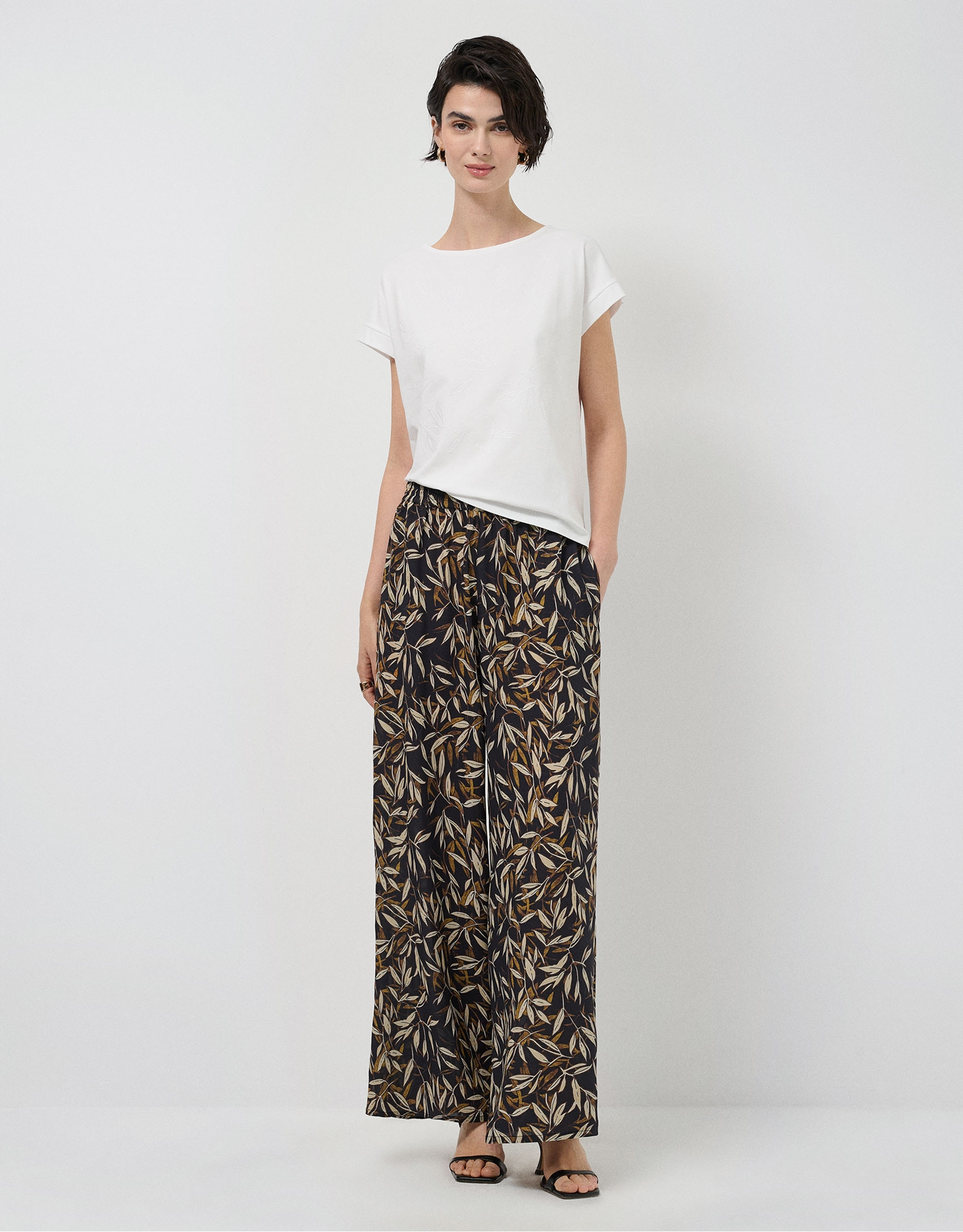 Camiseta sin mangas oversize blanca con ... | Roberto Verino