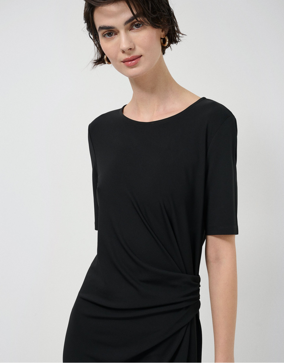 Black short-sleeved gathered knit dress - Woman | Roberto Verino