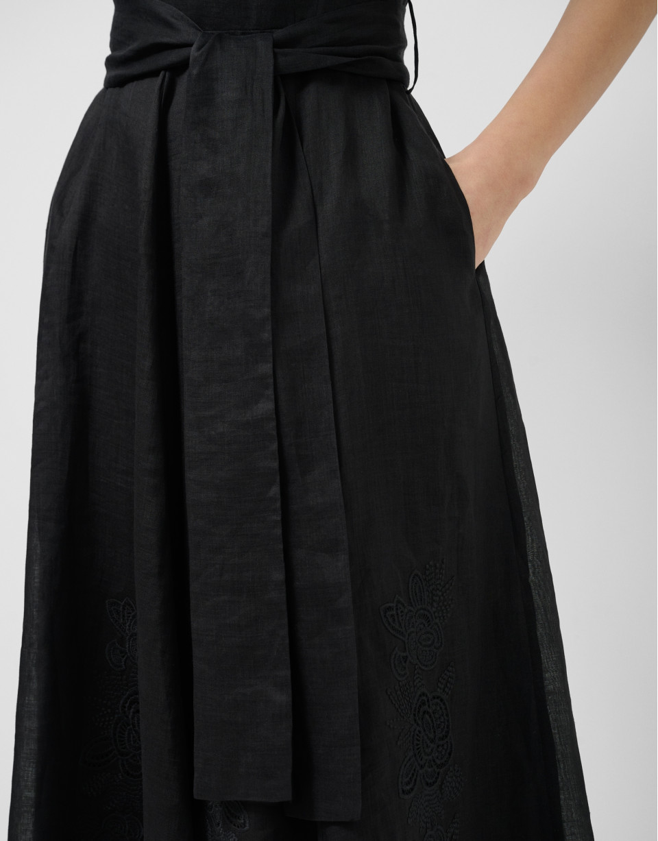 Black ramie dress with matching floral ... | Roberto Verino