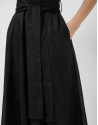 Vestido ramio negro con bordado floral a tono | Roberto Verino