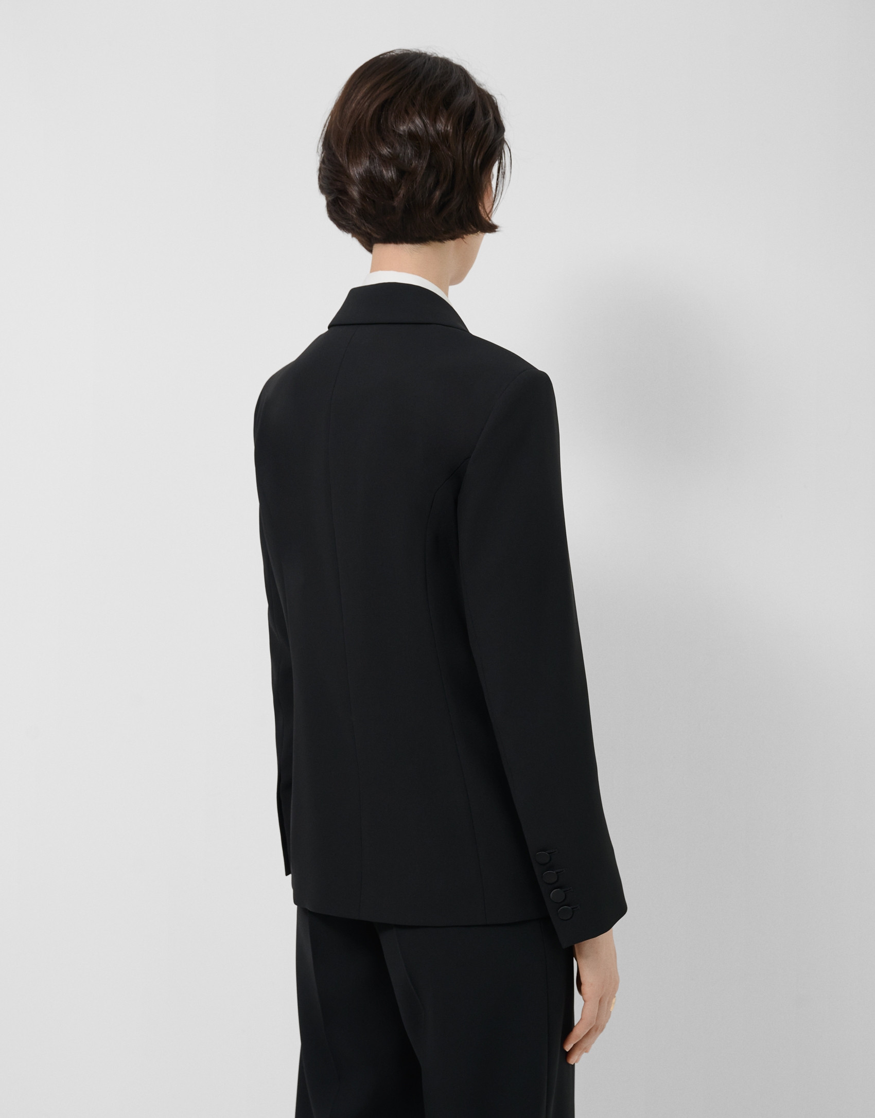 Black crepe tuxedo blazer - Woman - SS2026 | Roberto Verino