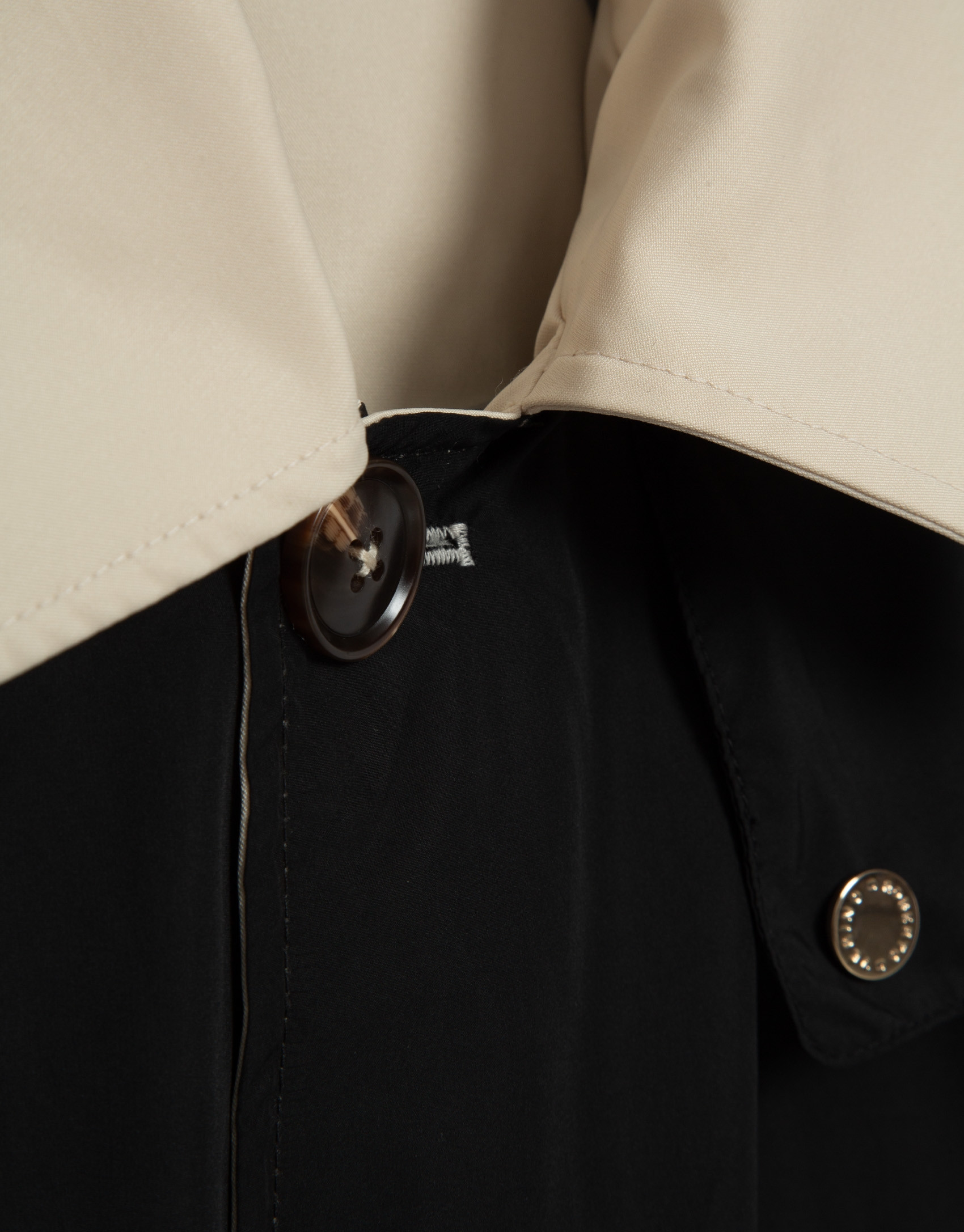 Trench reversible camel/negro - Mujer - PV2026 | Roberto Verino