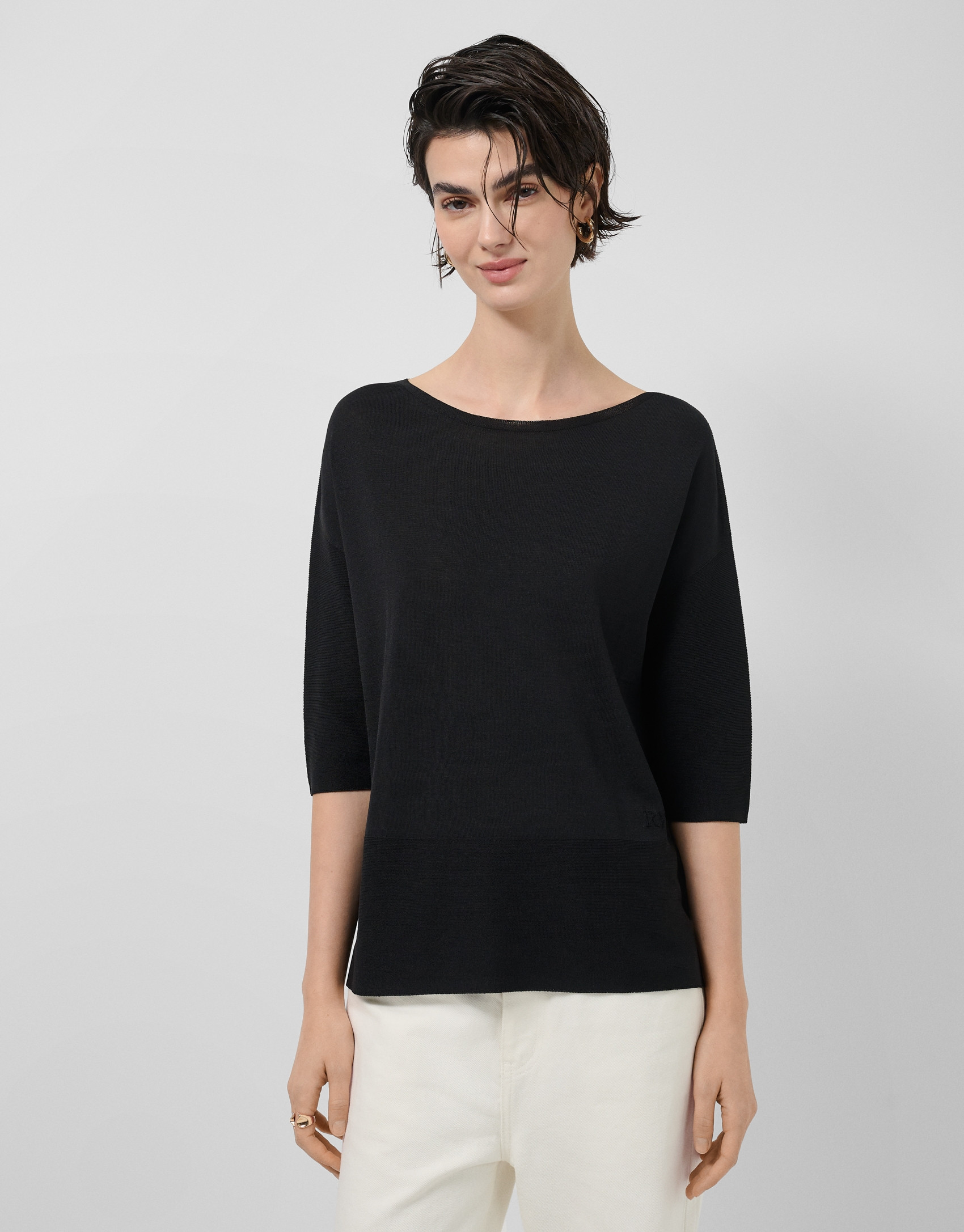 Black seamless three-quarter sleeve jumper | Roberto Verino