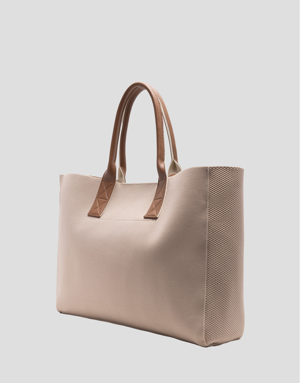 Zendaya Shopping XL beige knit shoulder bag | Roberto Verino