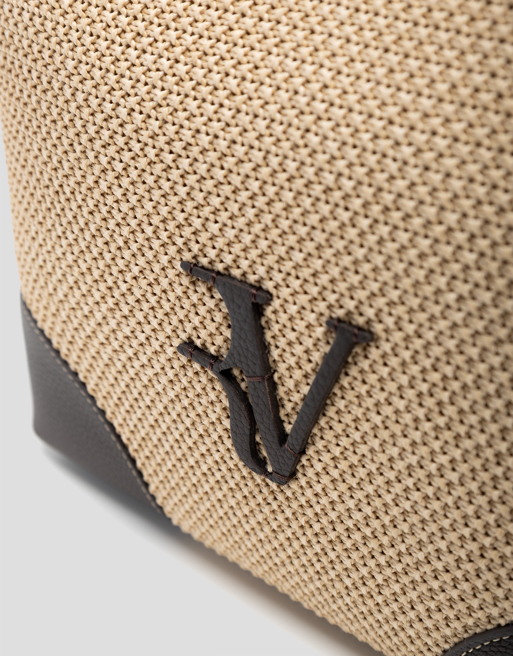 Bolso Vera Bucket beige y piel marrón - Mujer | Roberto Verino