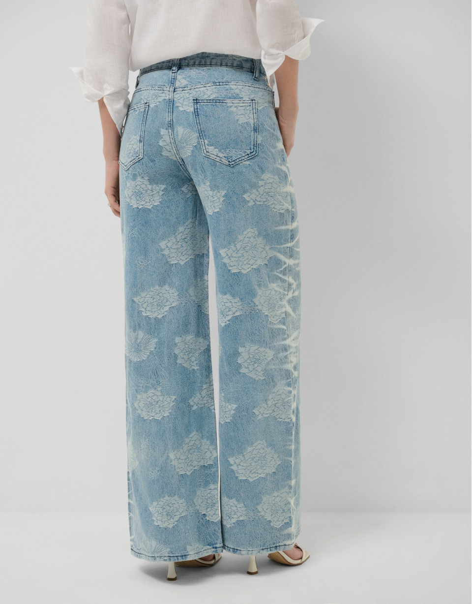 Blue wide-leg jeans with jacquard and faded ... | Roberto Verino