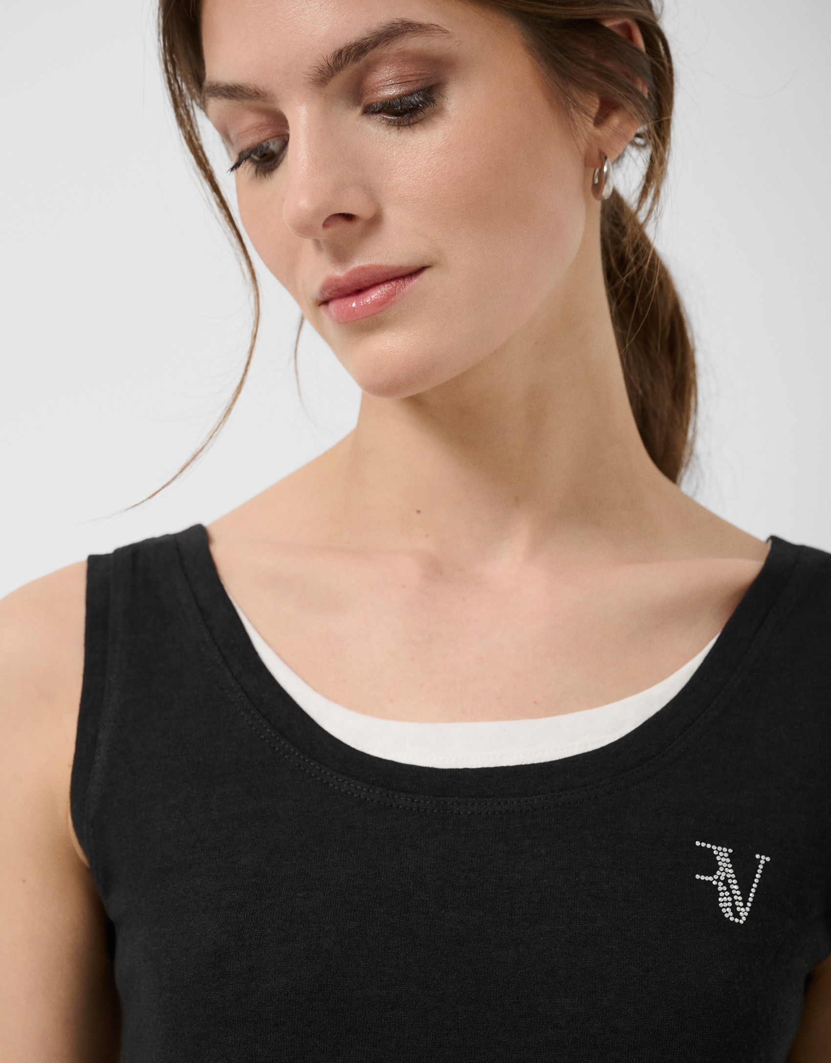Black and white tank top - Woman - SS2026 | Roberto Verino