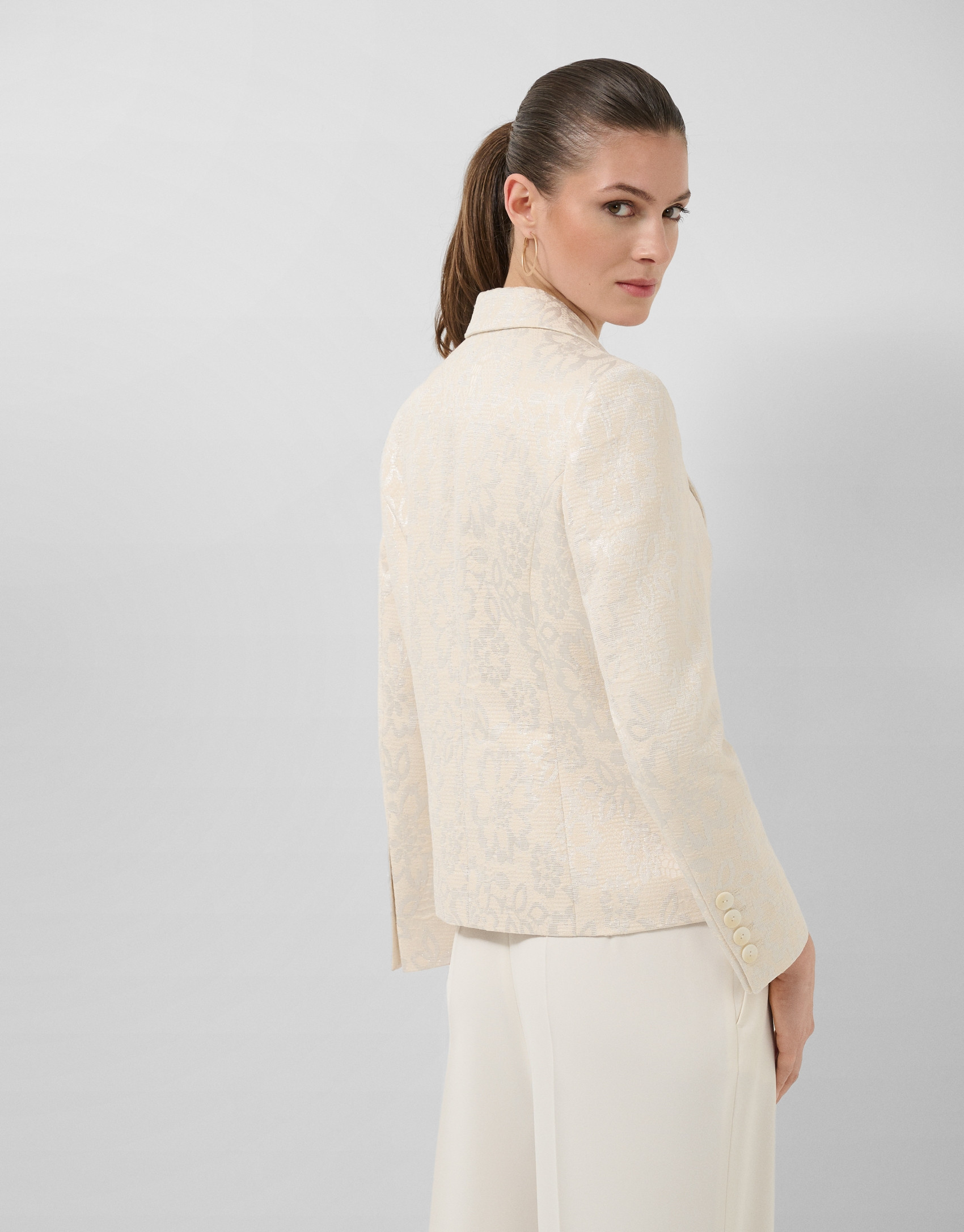 Short beige jacket with silver floral ... | Roberto Verino