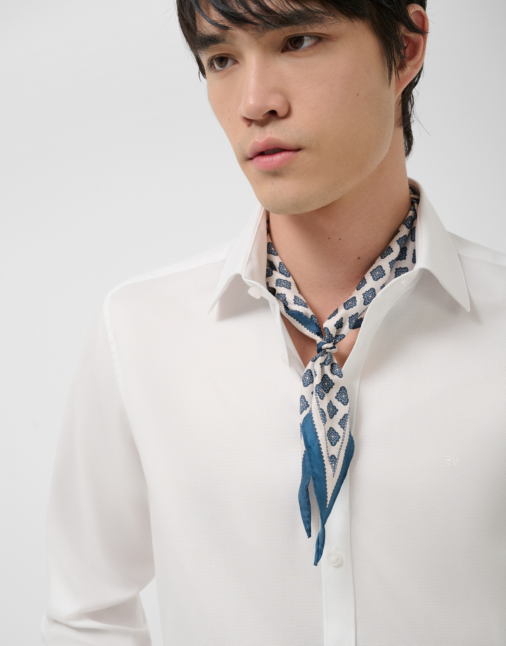 Slim fit sports shirt with white microstructure | Roberto Verino