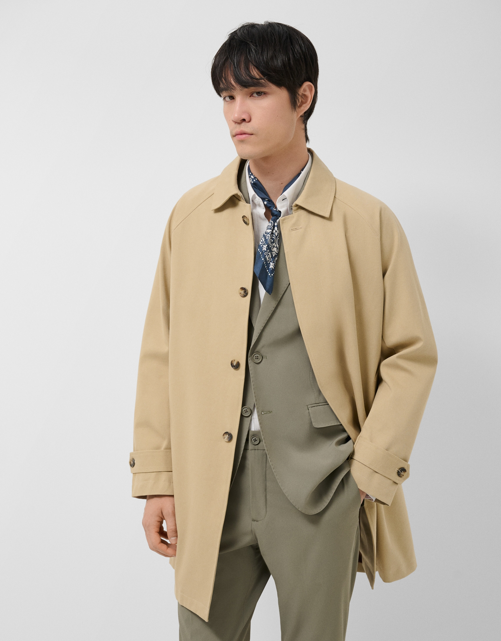 Beige raglan sleeve trench coat - Man - SS2026 | Roberto Verino