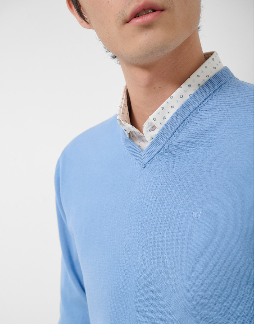 Light blue high twist V-neck jumper - Man | Roberto Verino