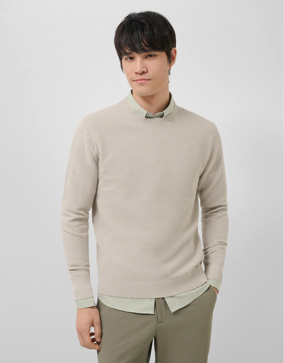 High twist sand-coloured structured jumper | Roberto Verino