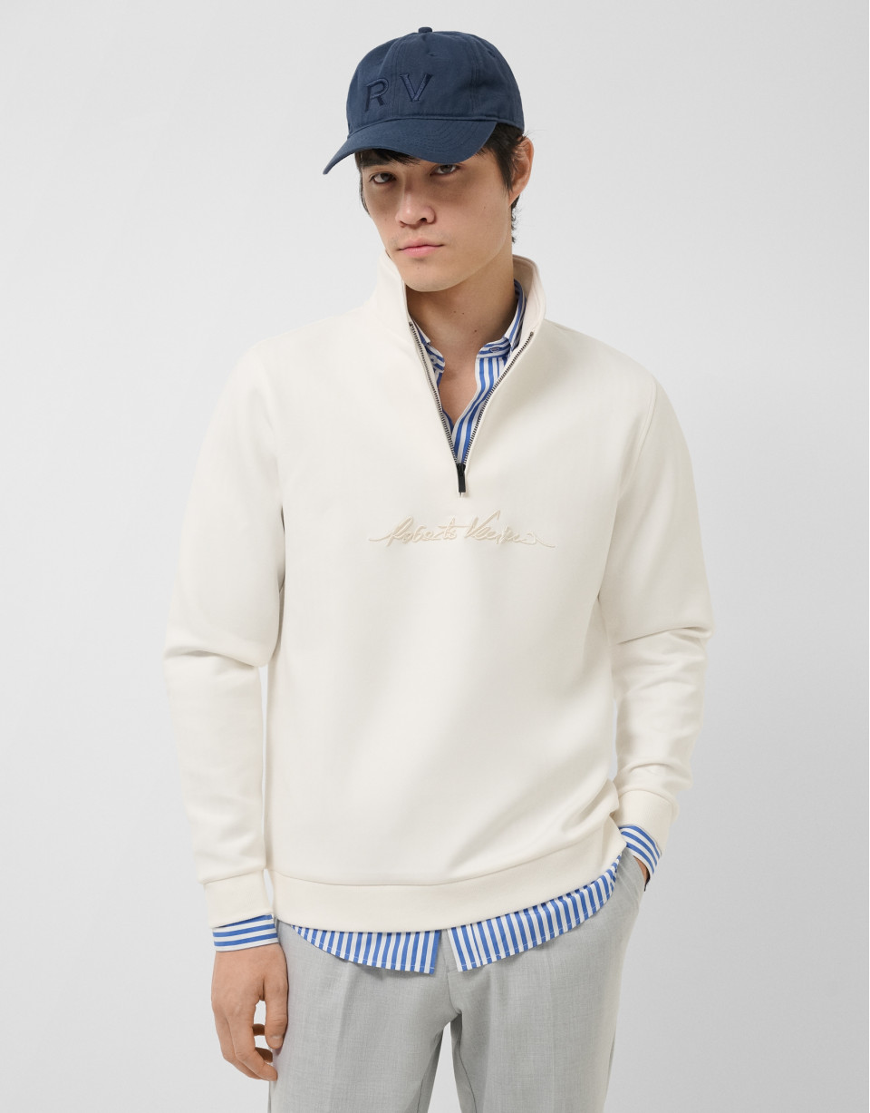 Sudadera media cremallera blanco roto logo pecho | Roberto Verino