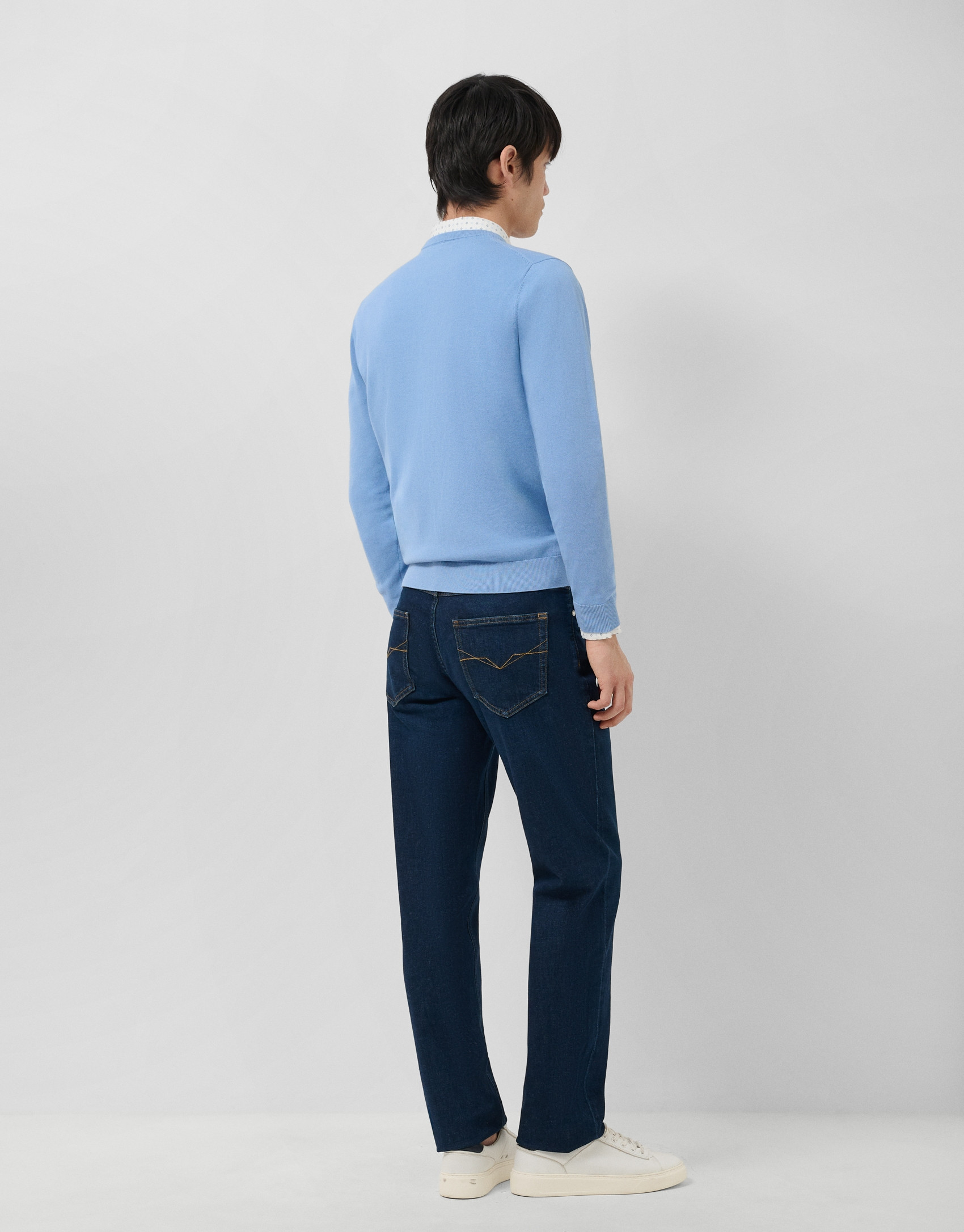 Light blue high twist V-neck jumper - Man | Roberto Verino