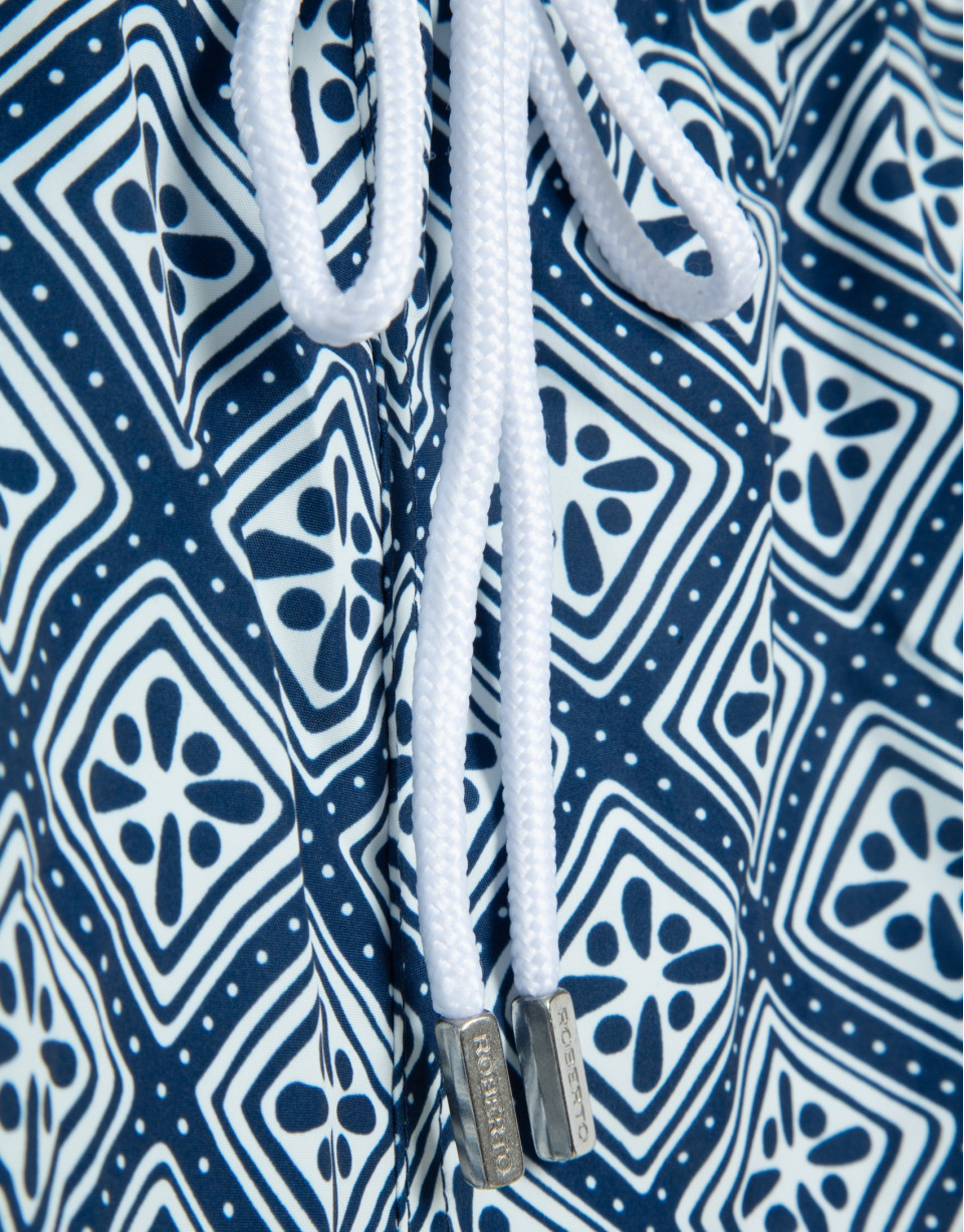 Navy blue and white geometric print swimsuit | Roberto Verino
