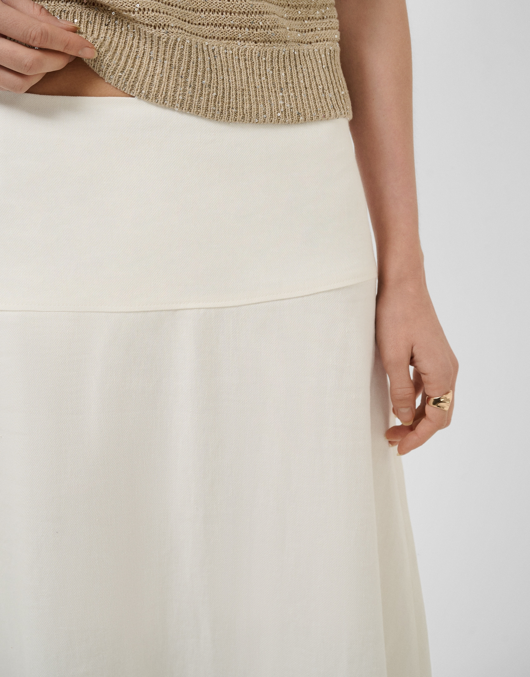 Off-white linen blend flared midi skirt - Woman | Roberto Verino