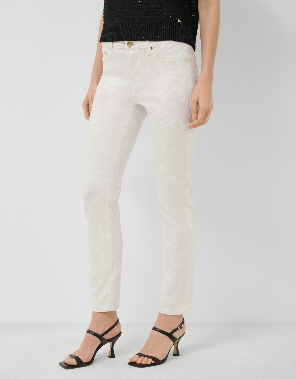 White five-pocket trousers with silver ... | Roberto Verino
