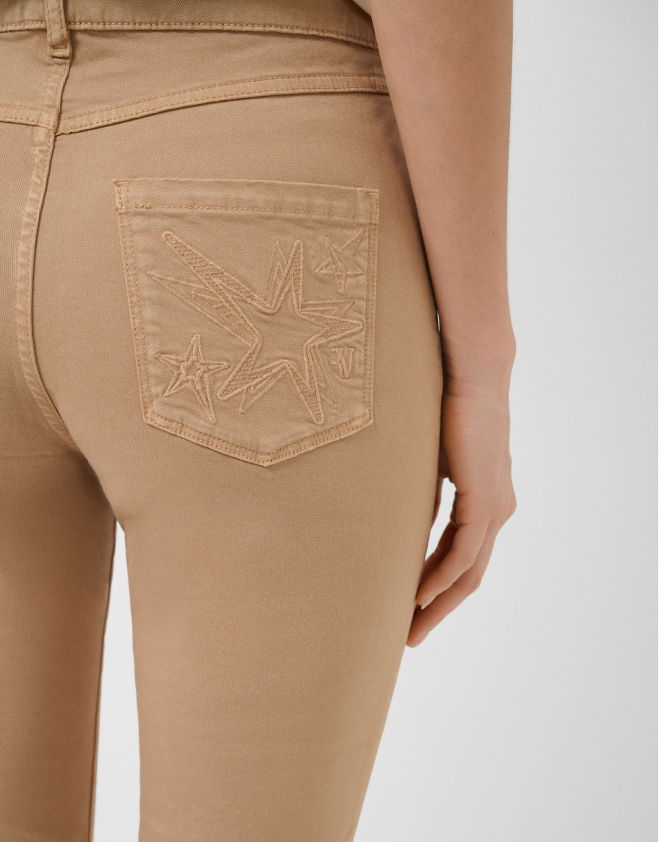 Pantalón pitillo cinco bolsillos algodón cámel | Roberto Verino