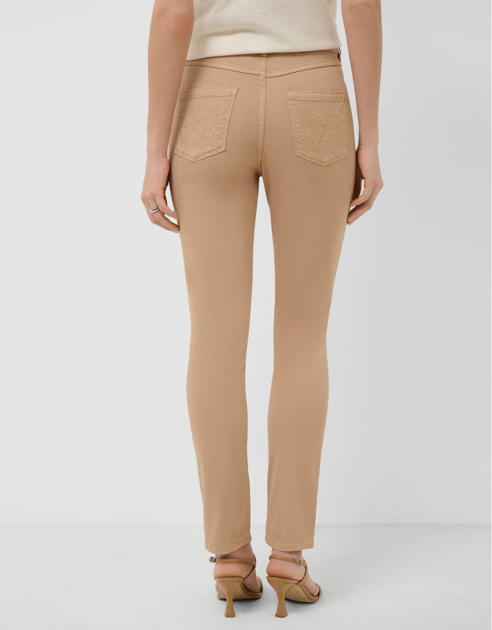 Pantalón pitillo cinco bolsillos algodón cámel | Roberto Verino