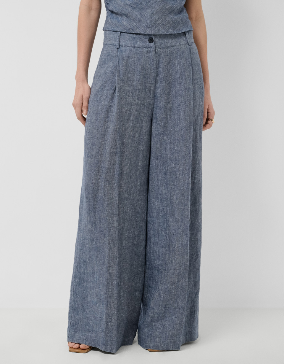 Wide-leg trousers with pleats in blue linen | Roberto Verino