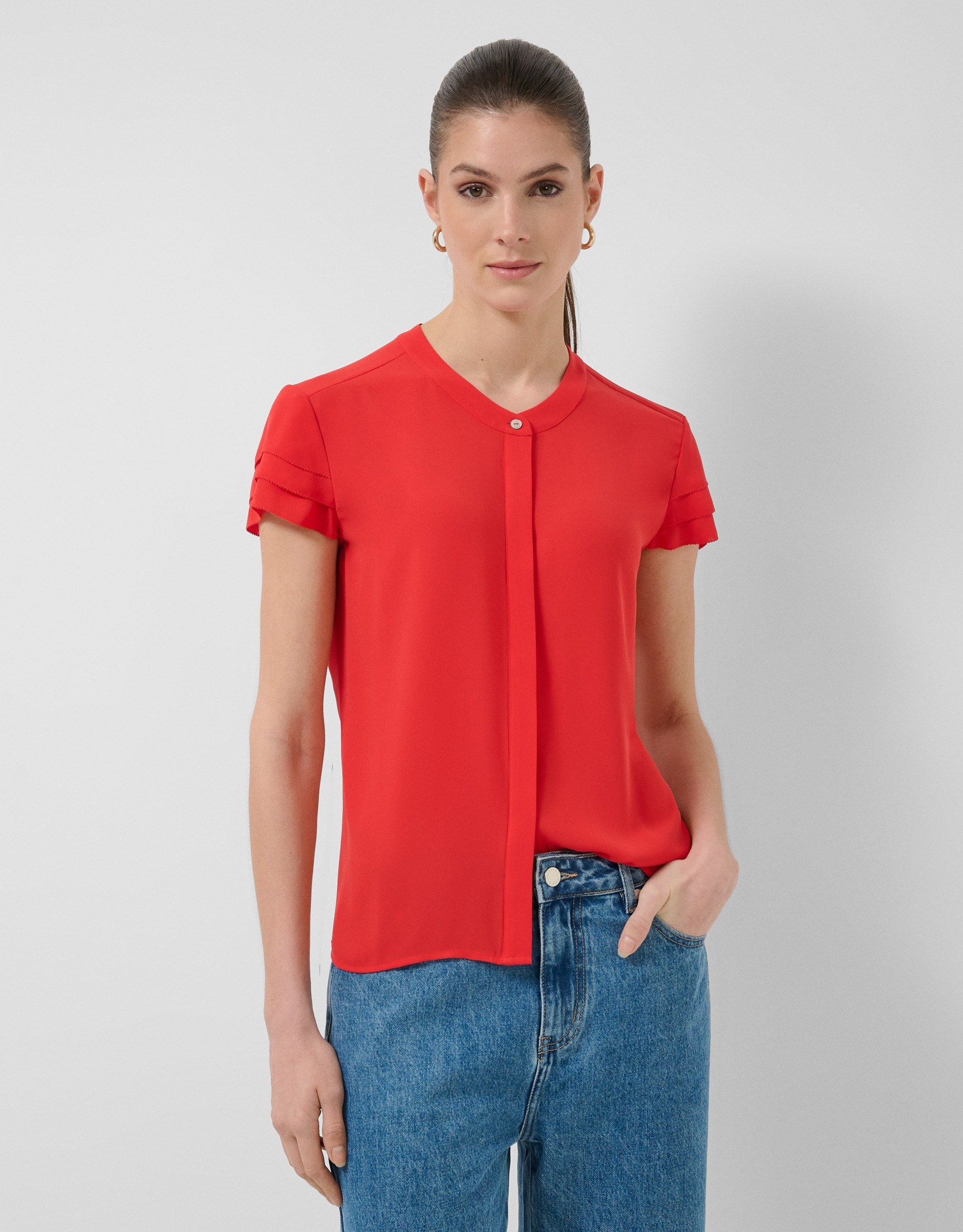 Red short-sleeved blouse with ruffles - Woman | Roberto Verino