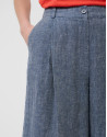 Long five-pocket blue linen Bermuda shorts | Roberto Verino