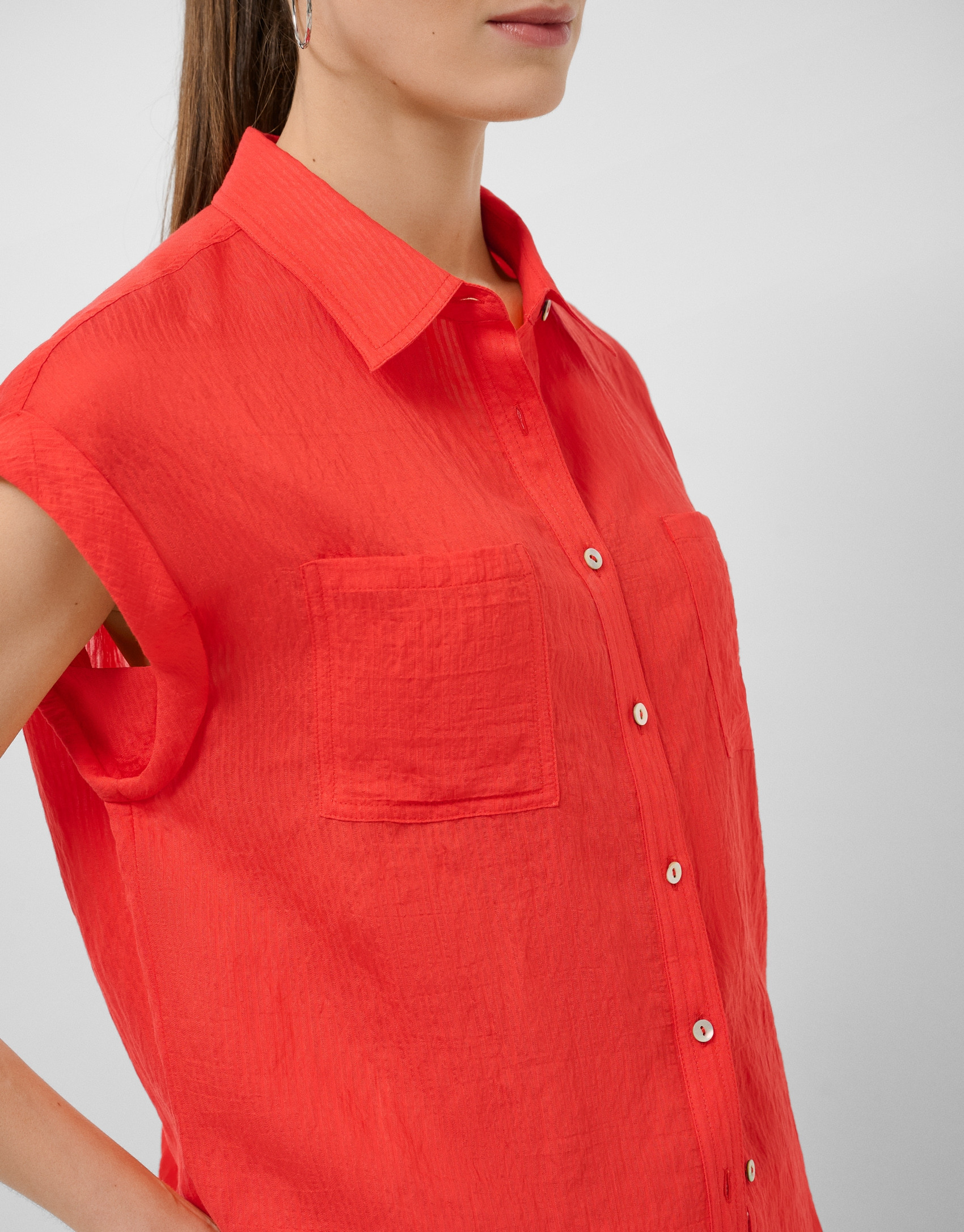 Sleeveless blouse with pockets in red - Woman | Roberto Verino