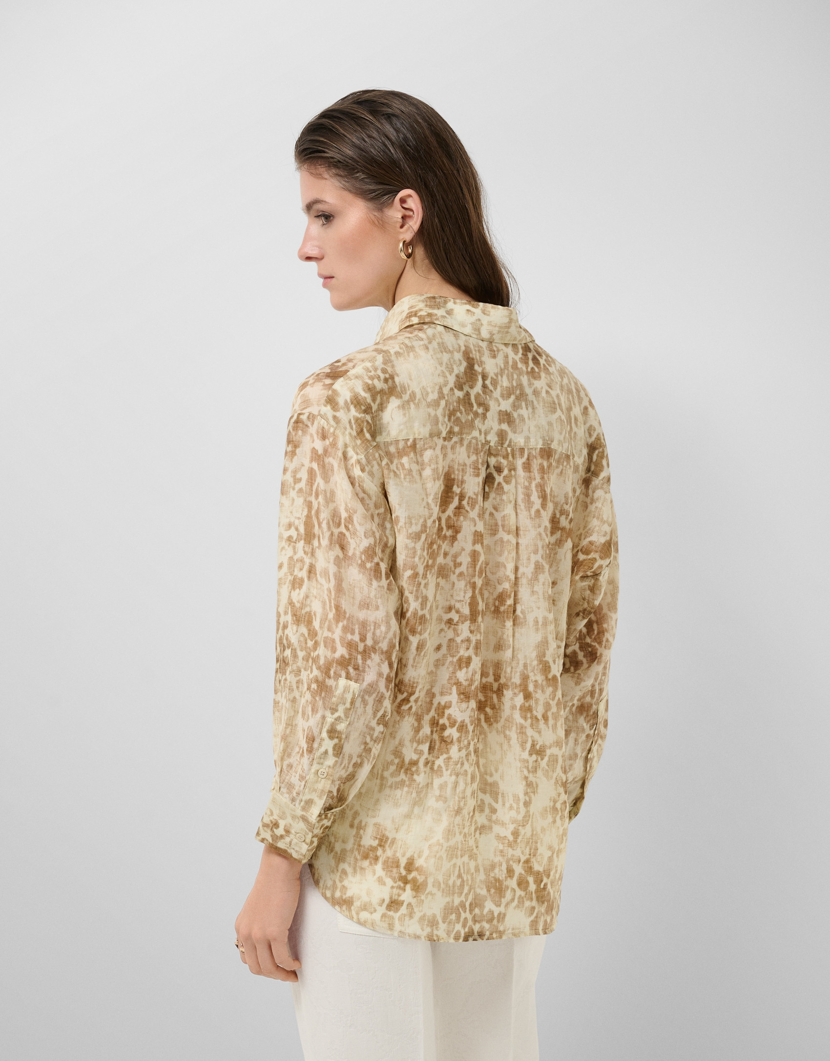 Oversized beige crepe print blouse - Woman | Roberto Verino