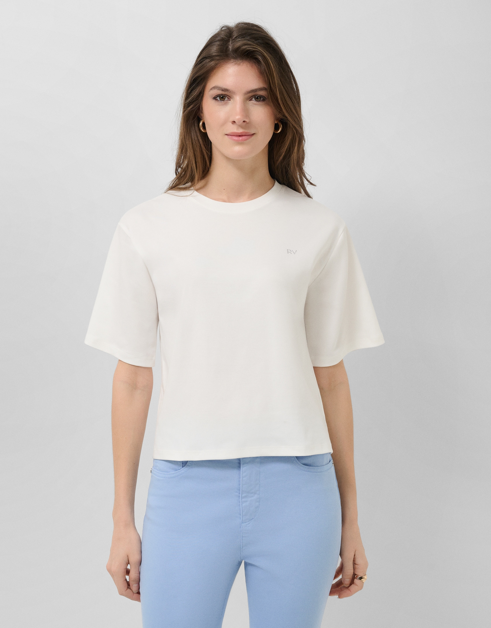 White oversized T-shirt with rhinestones on ... | Roberto Verino