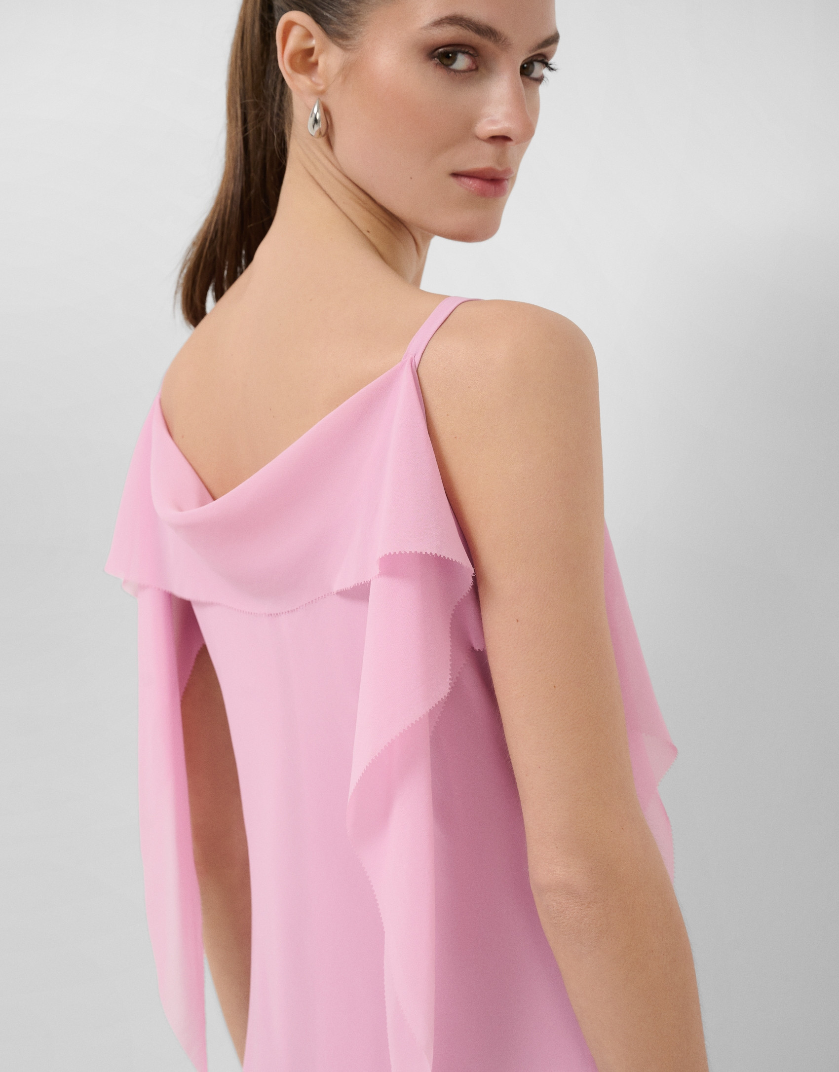 Long pink strappy dress with chiffon armholes | Roberto Verino