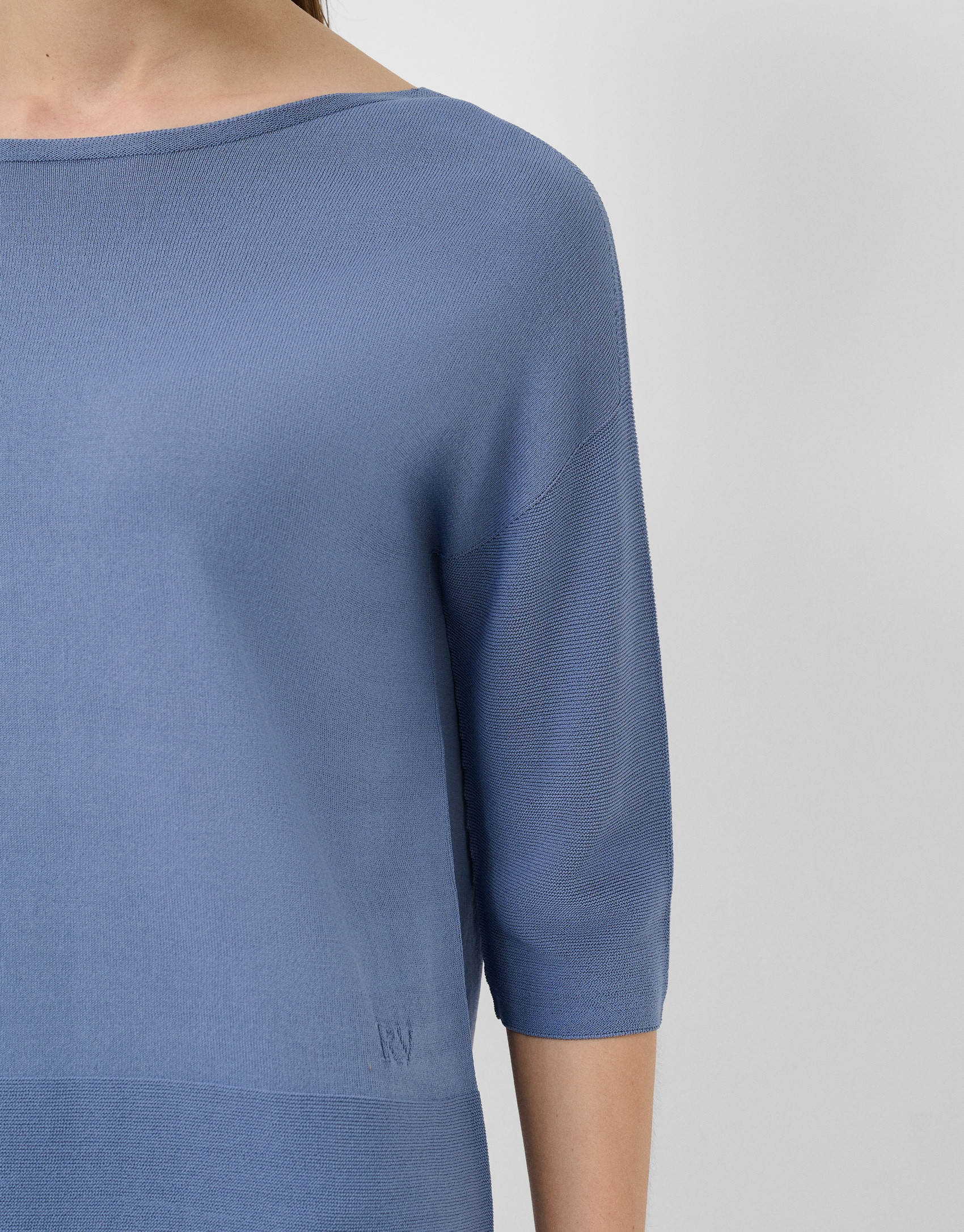Seamless blue three-quarter sleeve jumper | Roberto Verino