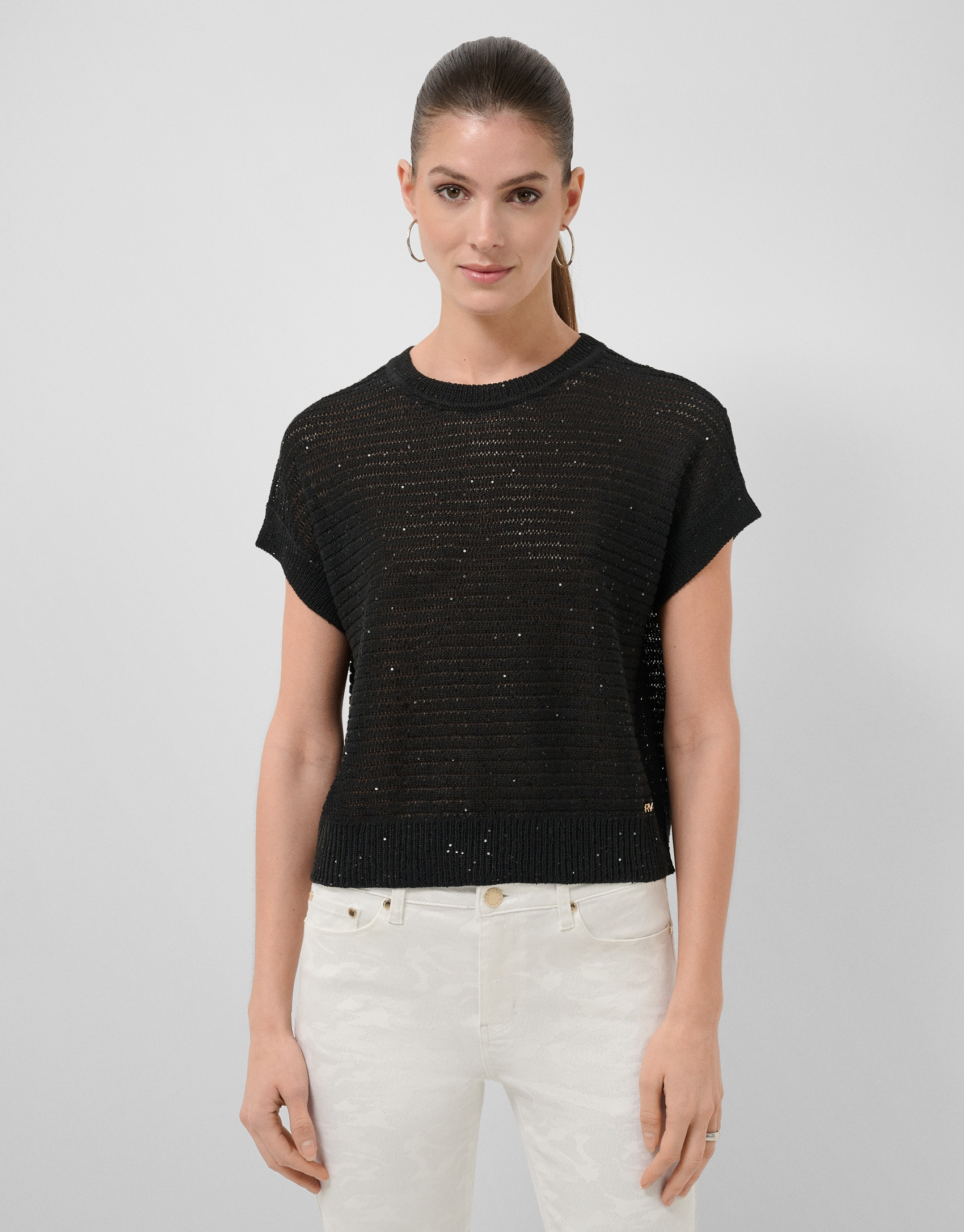 Black unstitched linen knit jumper - Woman | Roberto Verino