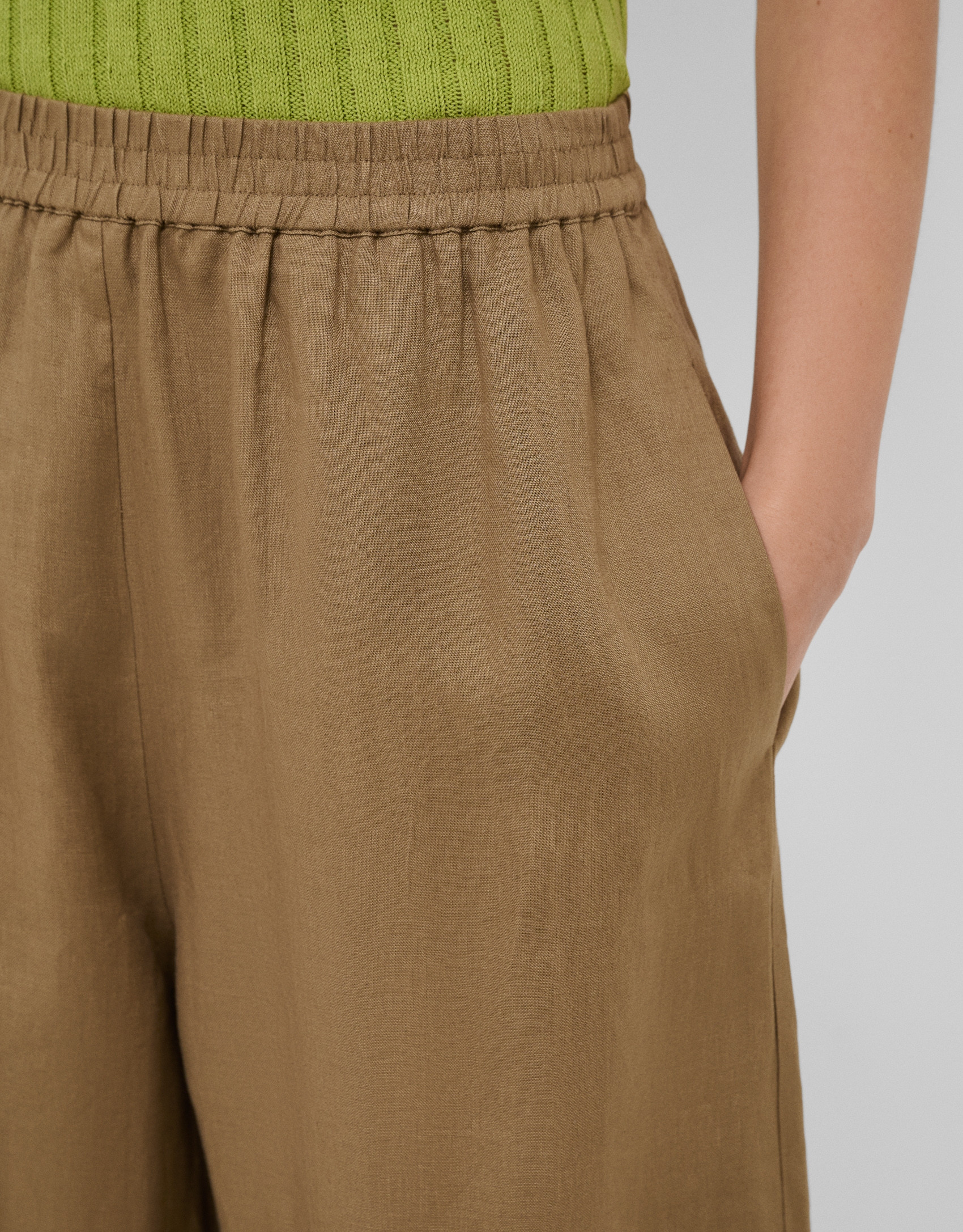 Camel linen palazzo trousers - Woman - SS2026 | Roberto Verino