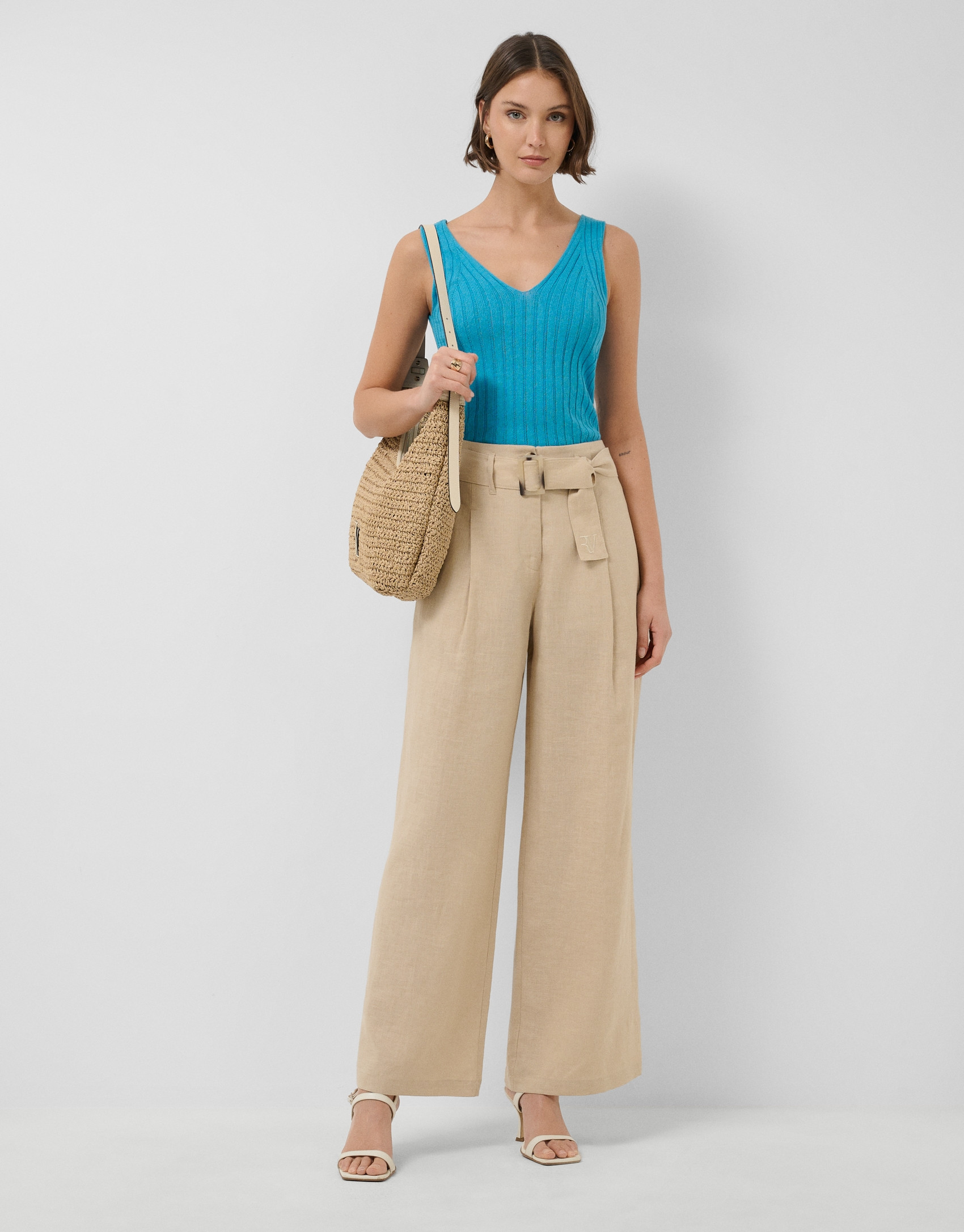 Light beige flowing trousers with belt - Woman | Roberto Verino
