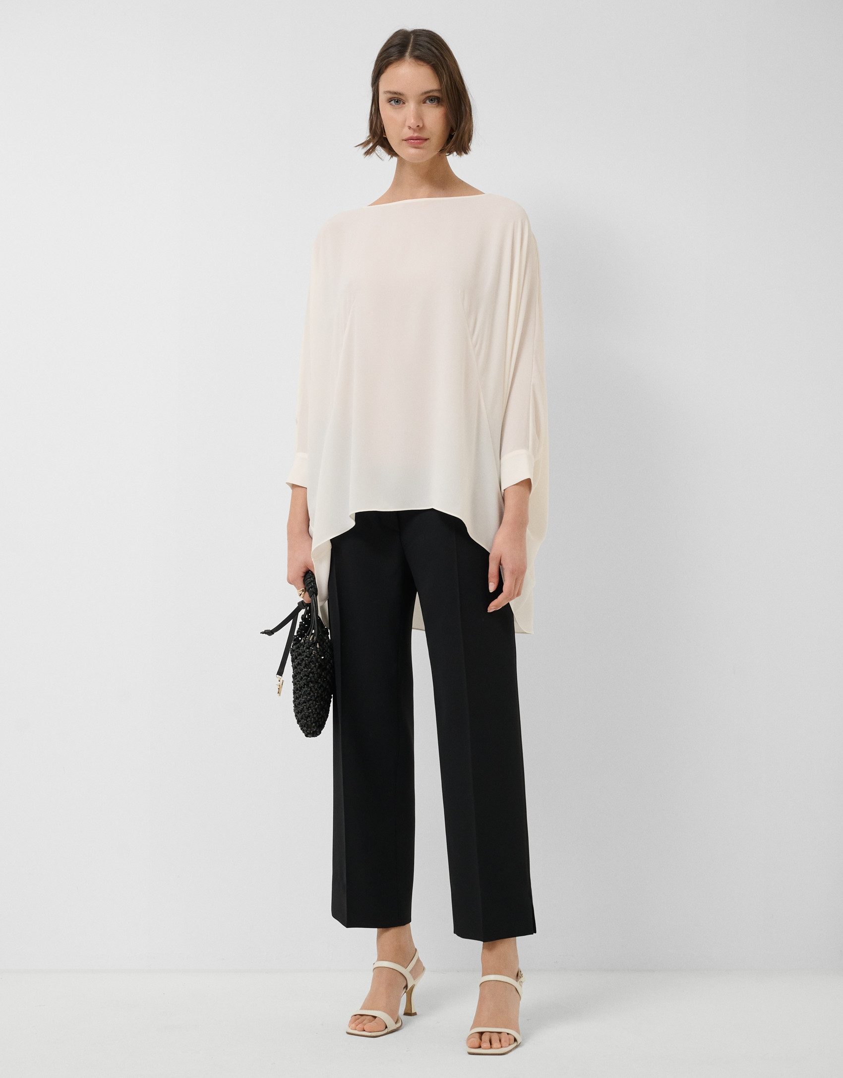 Long, flowing ecru blouse - Woman - SS2026 | Roberto Verino