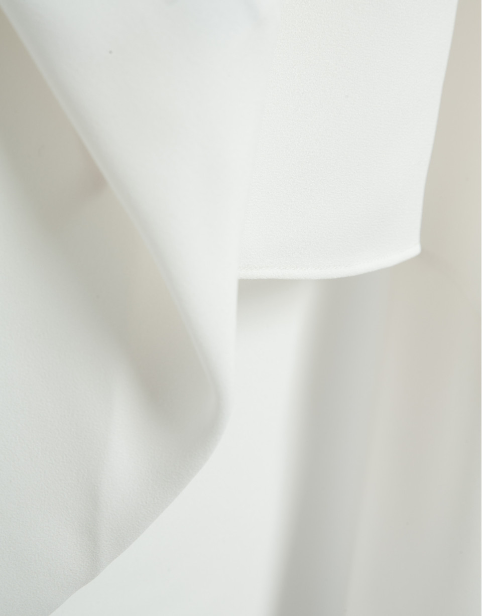 Long, flowing ecru blouse - Woman - SS2026 | Roberto Verino