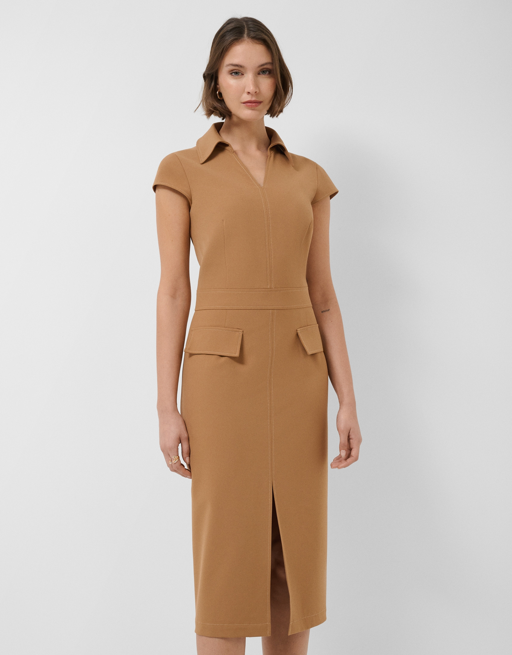 Sleeveless camel dress with V-neck - Woman | Roberto Verino